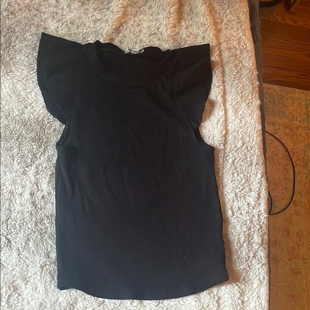 Francesca's Collections Black Ruffle Sleeve Blouse